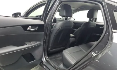 Kia K3 2024, 23209 км, за 12552.89 USD - фото 11