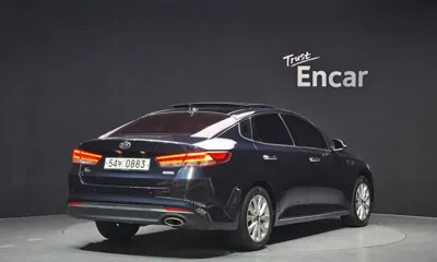 Kia K5 2016, 162695 км, за 4288.07 USD