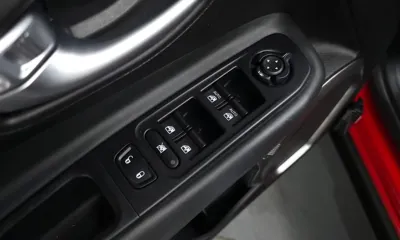 Jeep Renegade 2019, 73062 км, за 6384.37 USD - фото 28