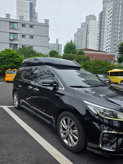 Kia Canival 2019, 110637 км, за 12994.86 USD