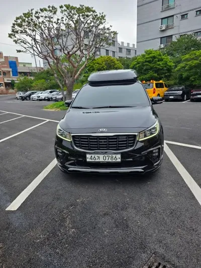 Kia Canival 2019, 110637 км, за 12994.86 USD
