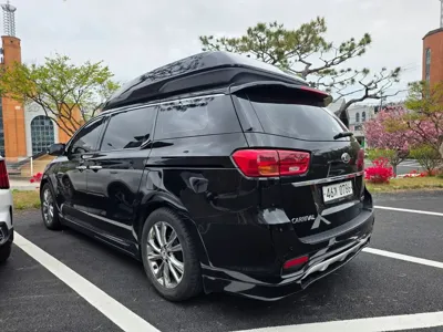 Kia Canival 2019, 110637 км, за 12994.86 USD