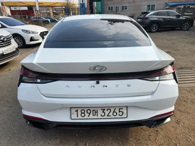 Hyundai Avante 2021, 92016 км, за 8725.55 USD