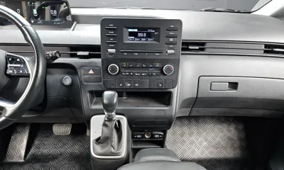 Hyundai Staria 2022, 36401 км, за 16198.3 USD - фото 14