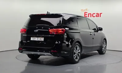 Kia Canival 2019, 57943 км, за 11487.46 USD