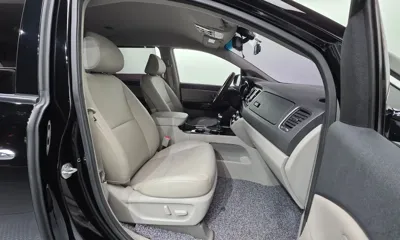 Kia Canival 2019, 57943 км, за 11395.45 USD - фото 10