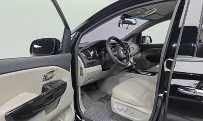Kia Canival 2019, 57943 км, за 11395.45 USD - фото 11
