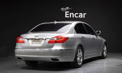 Hyundai Genesis 2012, 132661 км, за 3612.72 USD