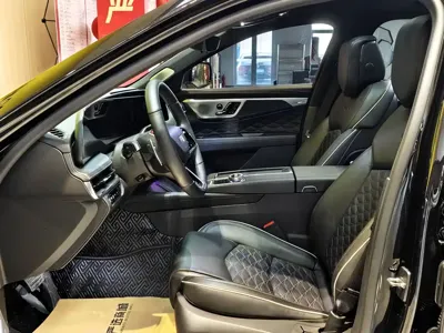 Cadillac CT6 2024, 25000 км, за 34137.07 USD - фото 9