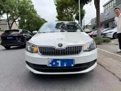 Skoda Fabia 2016, 90000 км, за 3785.54 USD