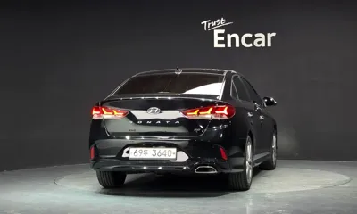 Hyundai Sonata 2018, 211592 км, за 5200.54 USD