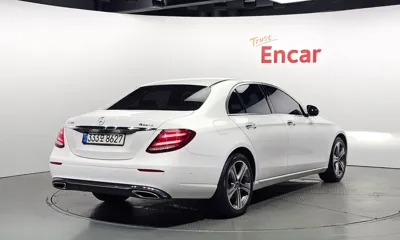 Mercedes-Benz E-Class 2017, 79656 км, за 17603.78 USD
