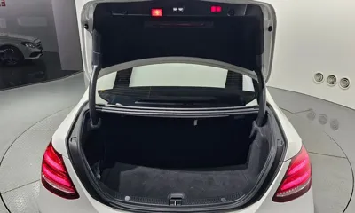Mercedes-Benz E-Class 2017, 79656 км, за 17603.78 USD - фото 20