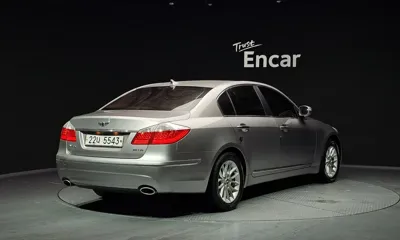 Hyundai Genesis 2010, 63710 км, за 2973.24 USD