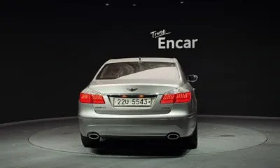 Hyundai Genesis 2010, 63710 км, за 2973.24 USD