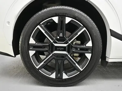 Kia EV6 2025, 39610 км, за 29473.55 USD
