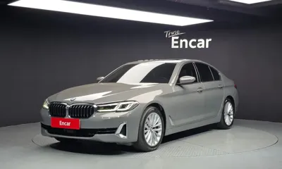 BMW 5-Series · 2021 год