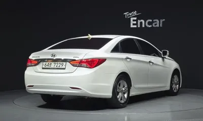 Hyundai Sonata 2013, 96264 км, за 65140.1 USD