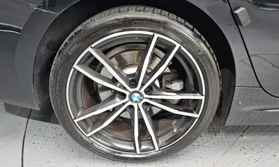 BMW 3-Series 2020, 82211 км, за 20316.46 USD