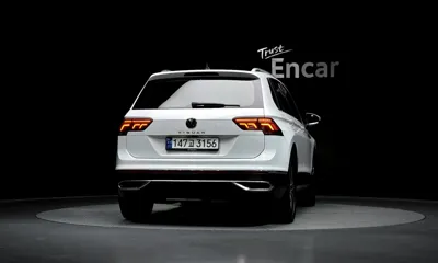 Volkswagen Tiguan 2023, 67116 км, за 21031.54 USD - фото 4