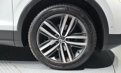 Volkswagen Tiguan 2023, 67116 км, за 21031.54 USD - фото 5