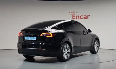 Tesla Model Y 2021, 57756 км, за 22736.17 USD