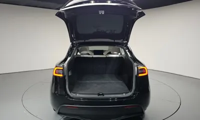 Tesla Model Y 2021, 57756 км, за 22736.17 USD - фото 31