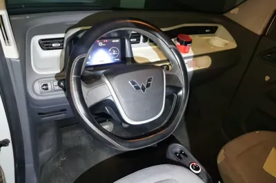 Wuling Hongguang MINIEV 2022, 29800 км, за 4087 USD - фото 10