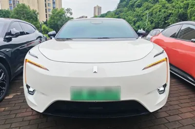 Avatr 11 2023, 62300 км, за 23232 USD