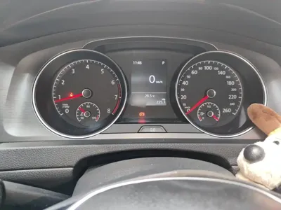 Volkswagen Golf 2015, 183700 км, за 5120.56 USD