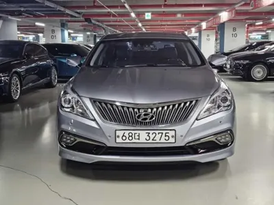 Hyundai Grandeur 2015, 114121 км, за 5534.93 USD