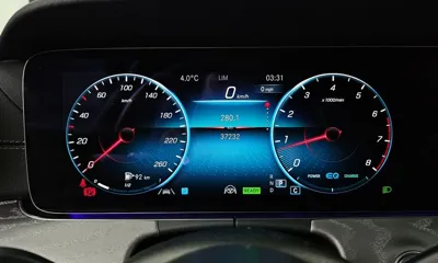 Mercedes-Benz E-Class 2022, 37232 км, за 30906.35 USD - фото 8