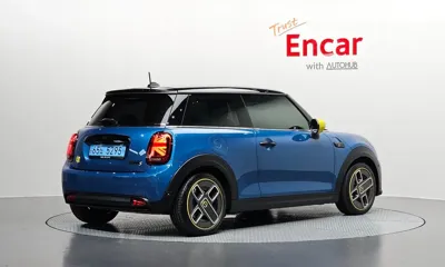 MINI Cooper 2024, 40834 км, за 17395.3 USD