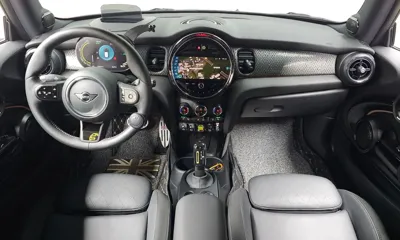 MINI Cooper 2024, 40834 км, за 17395.3 USD - фото 7