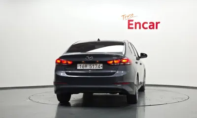 Hyundai Avante 2018, 47022 км, за 7680.19 USD