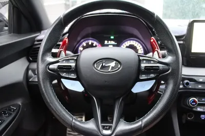 Hyundai Veloster 2023, 29000 км, за 16279.38 USD - фото 9