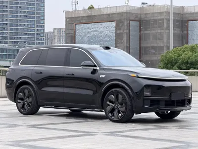 Li Auto Li L9 2023, 108000 км, за 32077.07 USD
