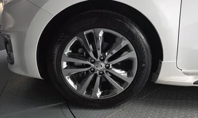 Kia Canival 2018, 77695 км, за 10437.18 USD