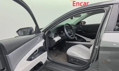 Hyundai Avante 2022, 39065 км, за 14911.76 USD - фото 11