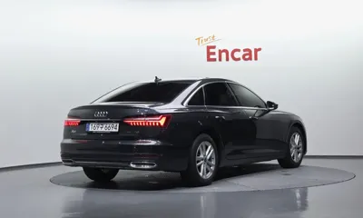 Audi A6 2023, 24042 км, за 24303.72 USD