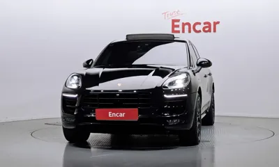 Porsche Macan 2018, 65824 км, за 31180.26 USD