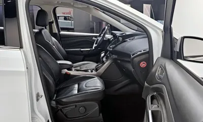 Ford Kuga 2016, 64866 км, за 7205.19 USD - фото 12