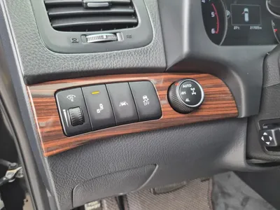 Kia Mohave 2018, 217004 км, за 7877.12 USD - фото 13