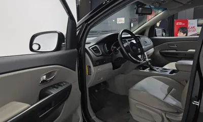 Kia Canival 2020, 80186 км, за 11027.96 USD - фото 10
