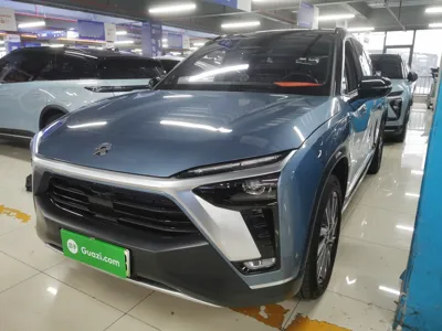 Nio ES8 · 2020 год