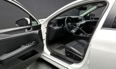 Kia K5 2021, 56768 км, за 12950.11 USD - фото 10