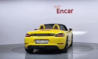 Porsche 718 2018, 63605 км, за 43967.45 USD