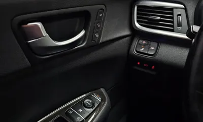 Kia K5 2019, 183621 км, за 7152.31 USD - фото 16