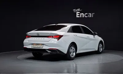 Hyundai Avante 2021, 16668 км, за 12421.54 USD