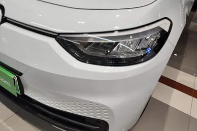 Volkswagen ID.3 2023, 21700 км, за 14165 USD - фото 23